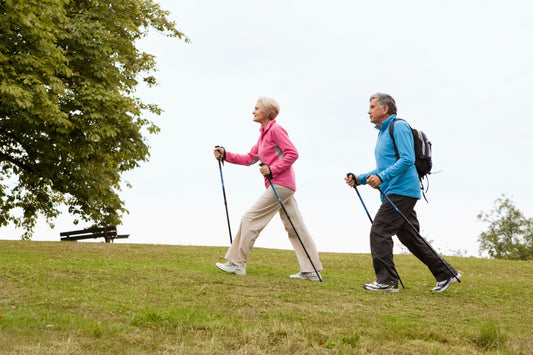 Nordic Walking für Anfänger: Die besten Tipps für den Einstieg